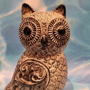 Tabletop Owl decor